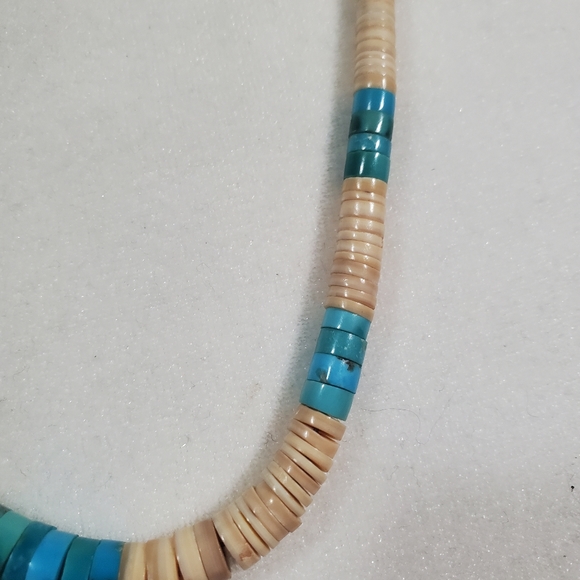 Turquoise Graduated handmade necklace - Picture 5 of 8
